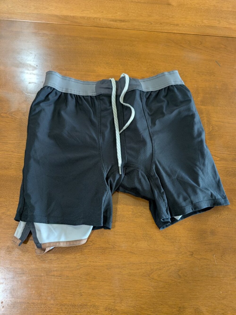 Men's Next to New Vuori Shorts With Liner - Ready to Wear - Picture 6 of 6